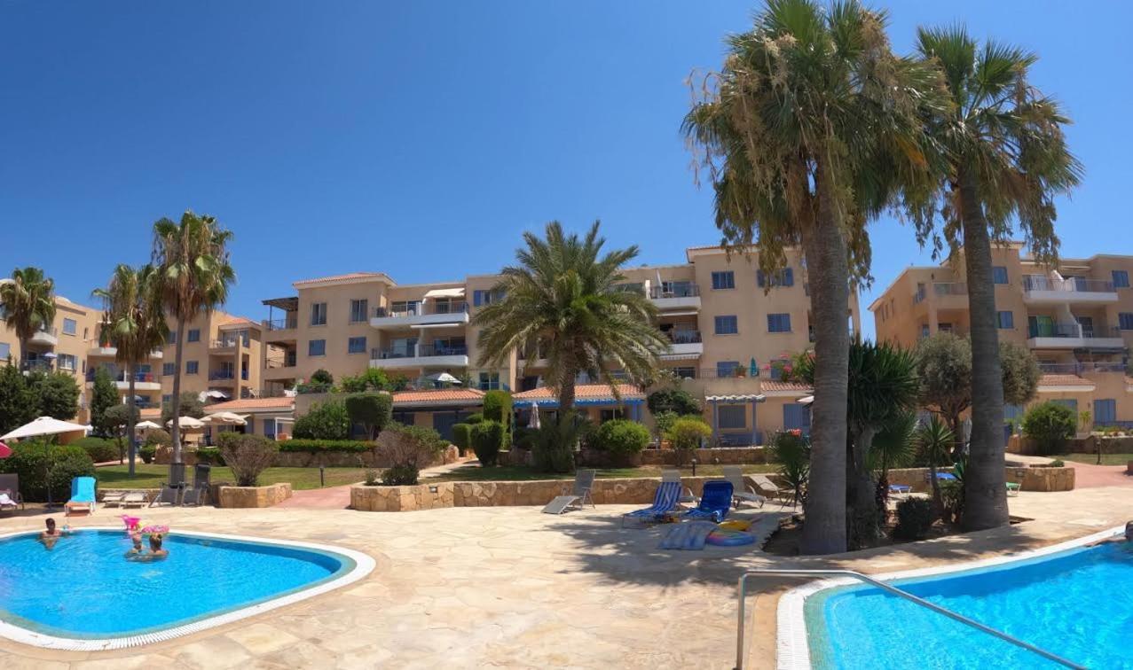 Timeless Cyprus Apartment Paphos Exterior photo